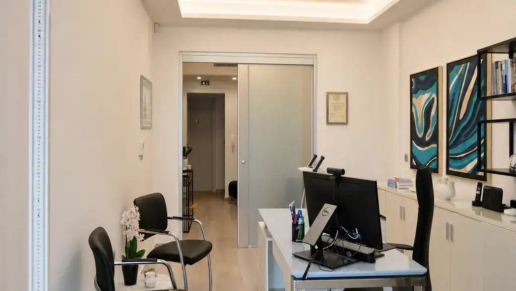 Πανοραμική όψη του γραφείου NUTRIEVI